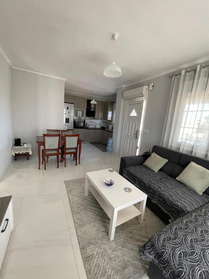 2-Bedroom Luxury Family Home Флогита Экстерьер фото
